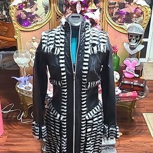 2001 - Lip Service - Skunk Rock Trench - M